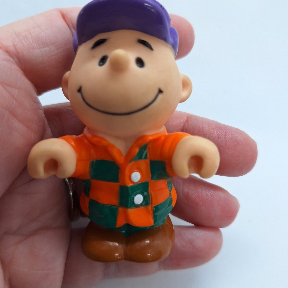 Vintage 1966 McDonald's‎ Peanuts Charlie Brown Farm Outfit Purple Hat Toy Figure